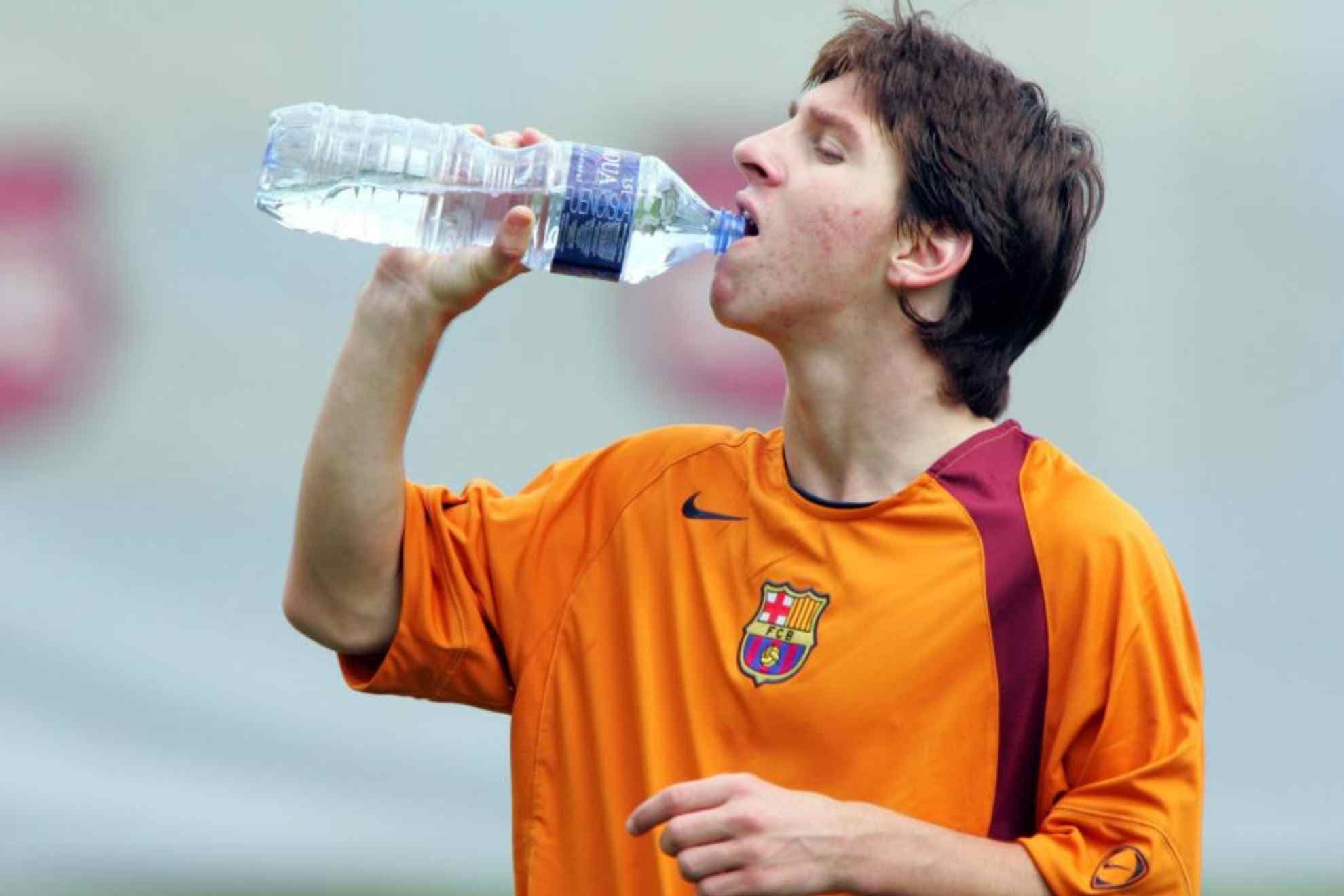 El informe de La Masía que desaconsejaba el fichaje de Messi en el 2000: "Creo que no se debe fichar"