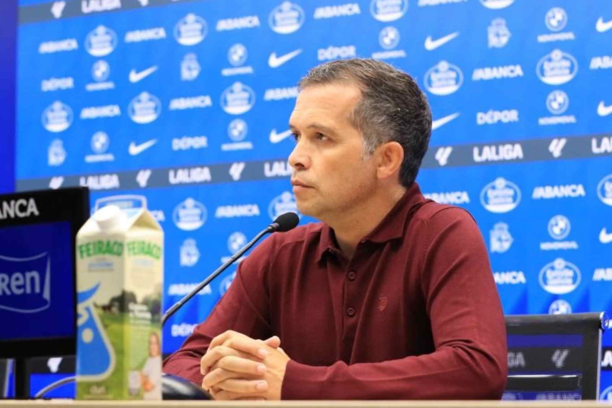 Luís Castro: "No merecíamos salir de Riazor con la derrota"