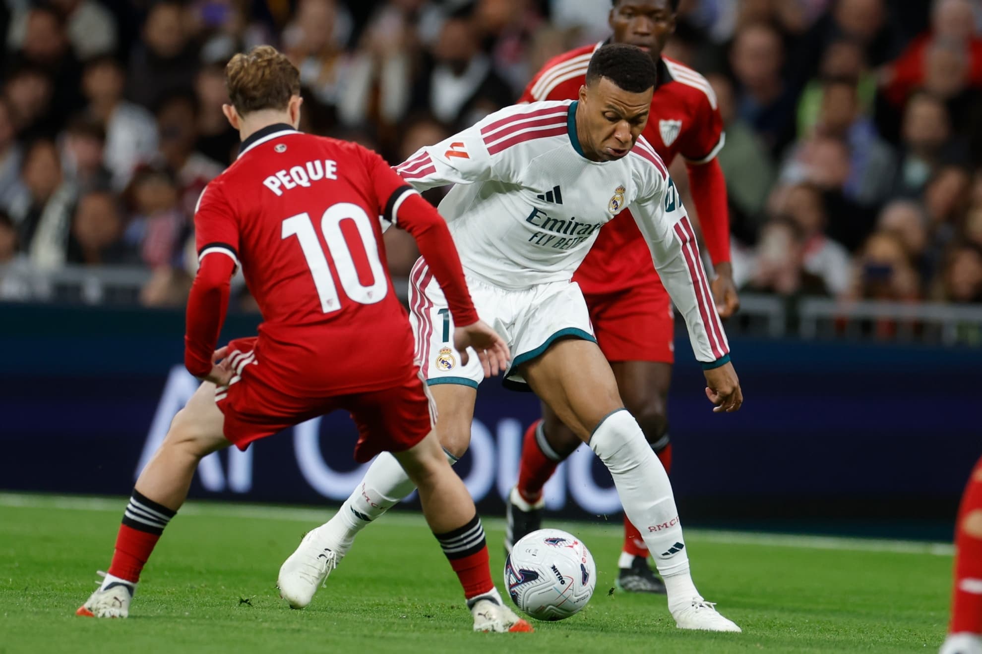 Mbappé se pica con Lamine y firma su mejor gol con el Real Madrid