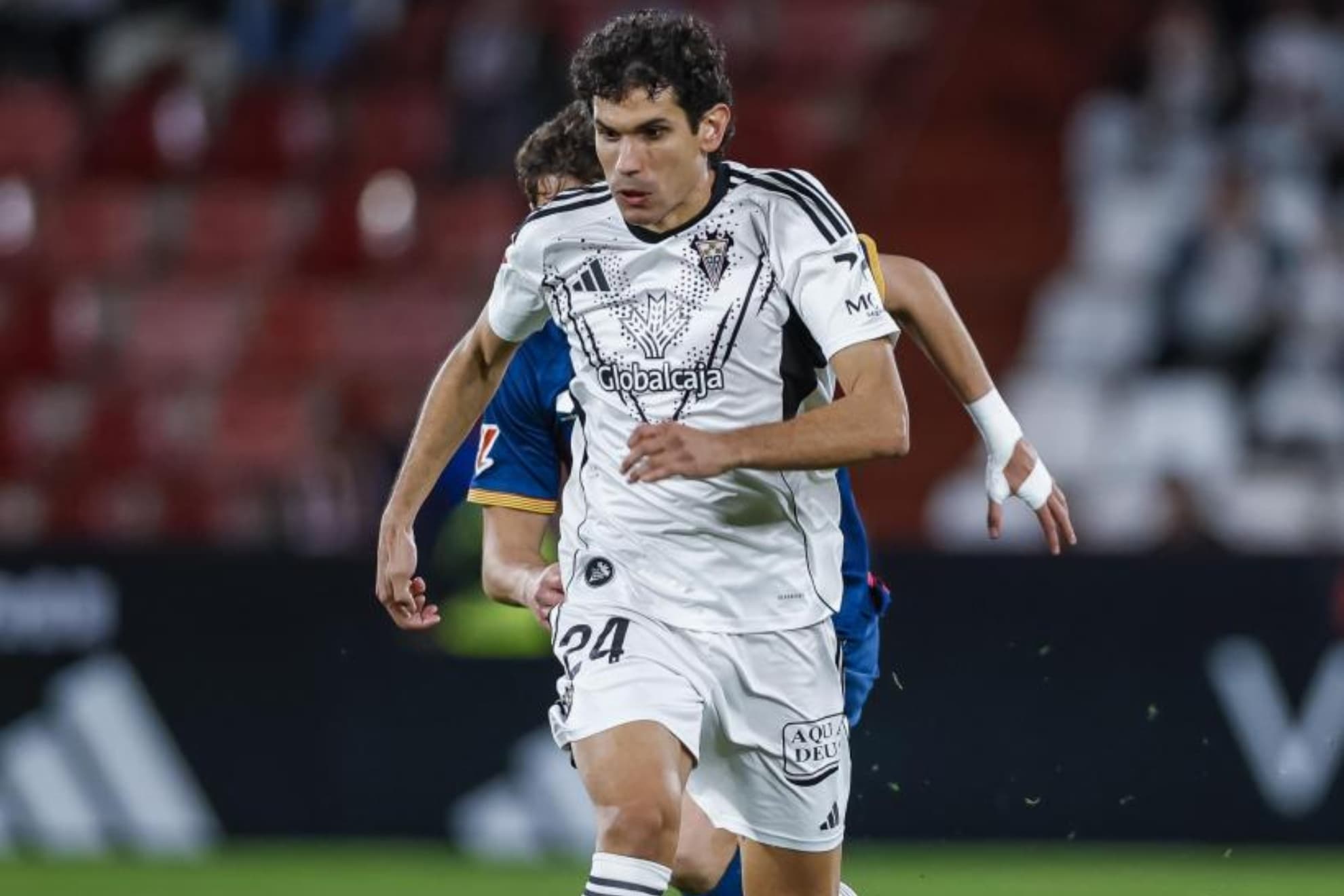 Vallejo: "En el verde solo pienso en ganar, esté jugando para el Madrid o para el Alba"