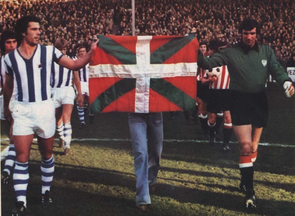 El derbi recreará la mítica imagen de 1976